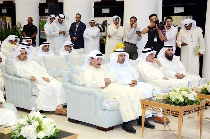 النواب كامل العوضي وحمد سيف ومحمد طنا والامين العام علام الكندري حضروا المؤتمر الصحافي امس