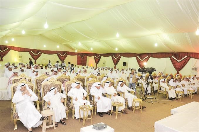 حضور كبير في ندوة البوص 	قاسم باشا ﻿