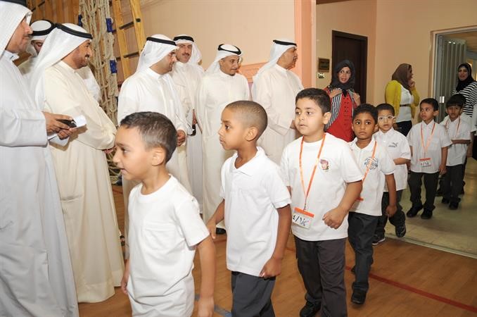 دنايف الحجرف وطلق الهيم وعدد من قيادات التربية في استقبال تلاميذ الصف الاول ﻿