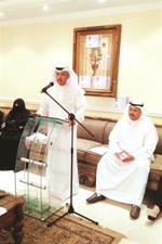 احمد بويابس متحدثا خلال الندوة