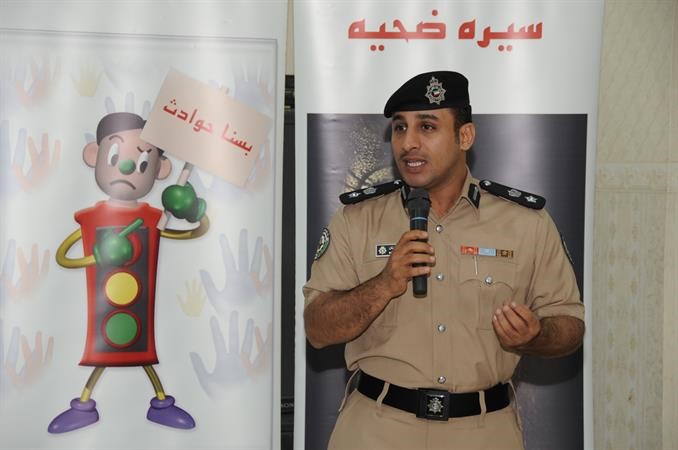 المقدم نواف الحيان متحدثا عن الجانب التوعوي في استراتيجية المرور