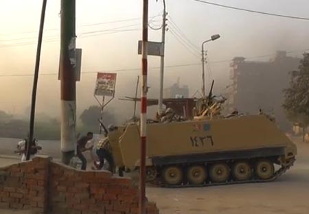 لحظة استشهاد اللواء نبيل فراج خلال اقتحام كرداسة