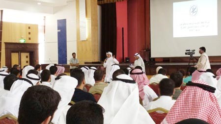 جانب من اللقاء مع الموظفين الجدد في شركة نفط الكويت امس