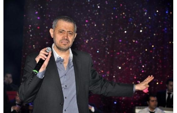 طبيب الوسوف: عودته إلى المسرح ليست قريبة.. وحالته مستقرّة 