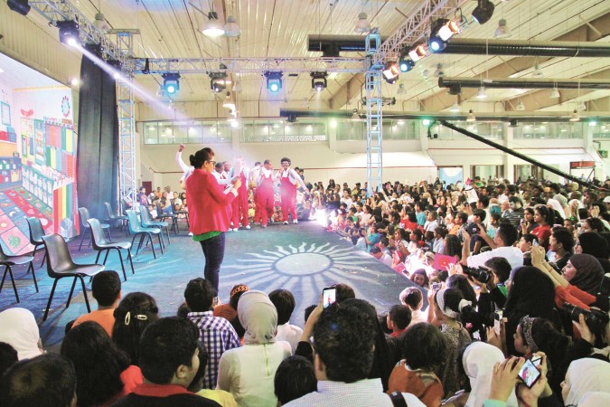 الوطنية للاتصالات والفنانان الحملي والرئيسي قدموا «كشكول» 