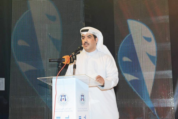 احد المتحدثين في الحفل
