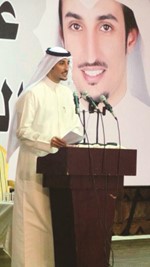 عبدالكريم الجباري متحدثا الى ناخبيه