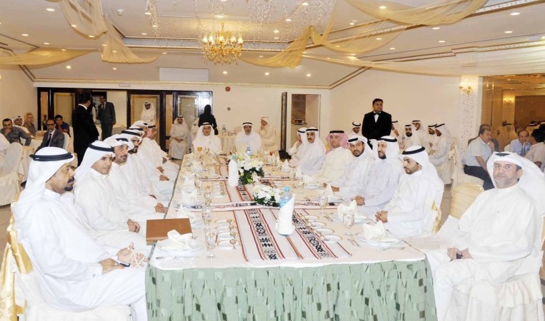 معبدالعزيز الابراهيم ومصالح المسلم مع الحضور في الحفل﻿