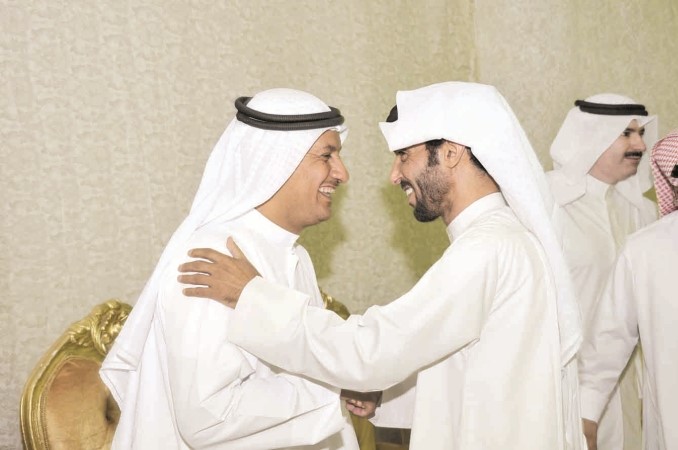 ترحيب باحد الحضور