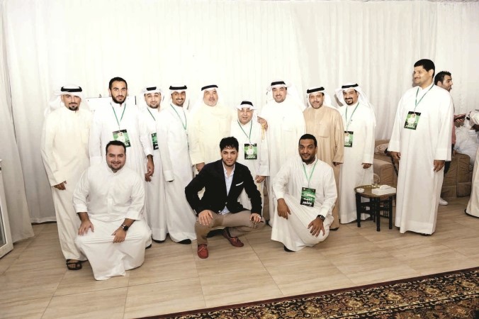 صالح عاشور ومحمد عاشور واعضاء اللجنة الانتخابية
