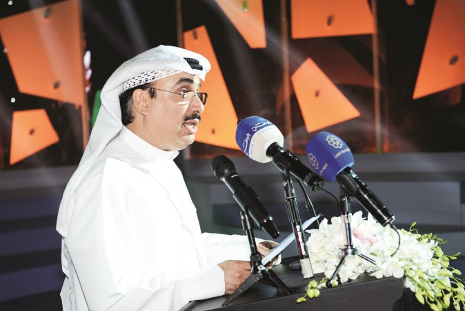 رئيس اللجنة العليا المنظمة للمهرجان عبدالله عبدالرسول اثناء القاء كلمته
