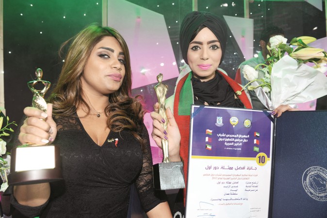افضل ممثلة دور اولمناصفةغدير زايدسلطنة عمانوريم فيصلقطر