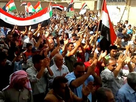 بدء العد العكسي «الطويل» لنهاية الأزمة السورية: إقفال ملف الكيماوي وفتح طريق «جنيف ـ 2»