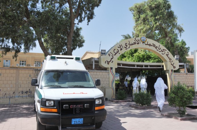 سيارة اسعاف لاي طارئ