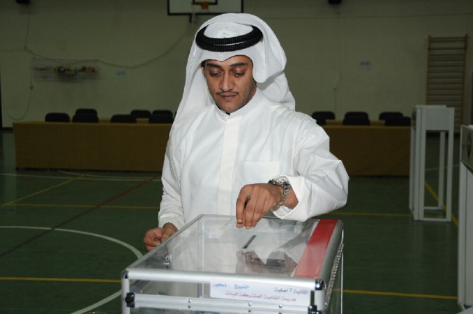طلال الخرافي مشاركا