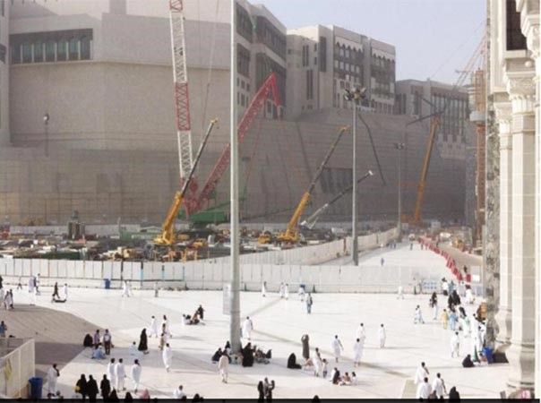 الحرم المكي.. 14 قرناً من التوسعات ليحتضن مليوني مصلٍّ