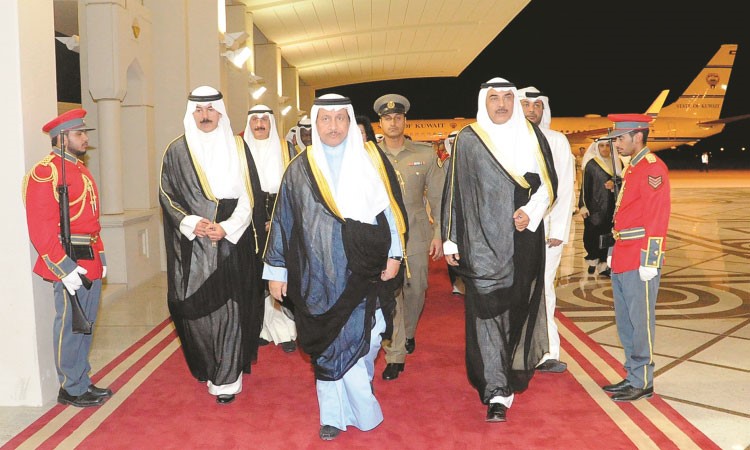 ممثل صاحب السمو الامير سمو رئيس مجلس الوزراء الشيخ جابر المبارك لدى عودته الى البلاد