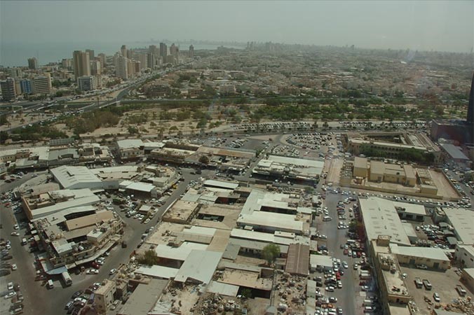 6000 متر مربع نسبة البناء للقسائم التجارية و10000 للاستثمارية خارج المدينة