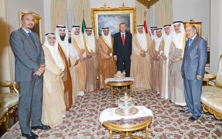 رئيس الوزراء التركي رجب طيب اردوغان مستقبلا رئيس مجلس الامة مرزوق الغانم والوفد النيابي المرافق بحضور السفير الكويتي عبدالله الذويخ﻿