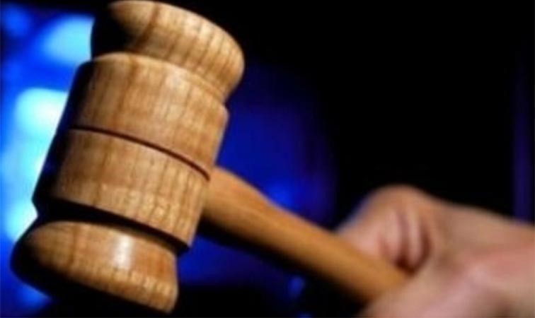 السجن 10 سنوات لشاب سعودي رقص متعرياً في مكان عام