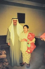 عبد الرحمن القطان مع ابنه يوسف