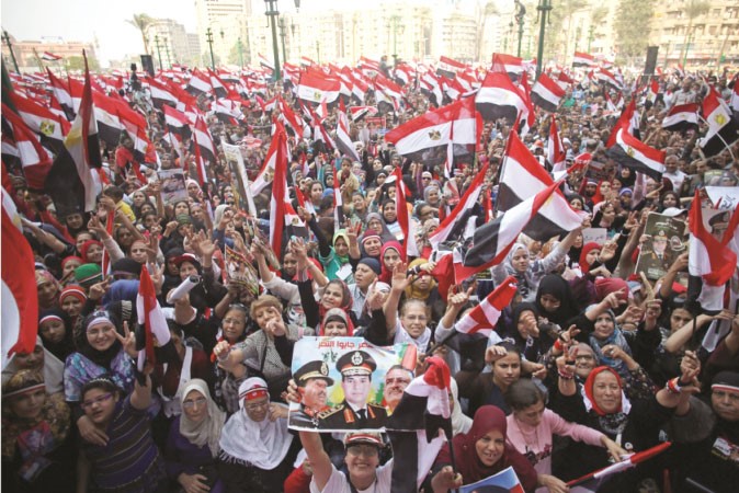 جانب من احتفال مؤيدي وزير الدفاع المصري الفريق اول عبدالفتاح السيسي في ميدان التحرير امس افپ