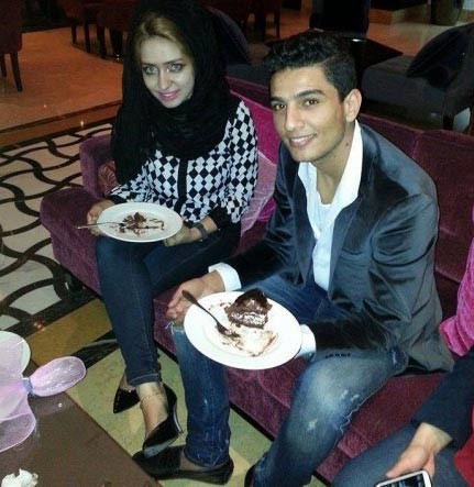 بالصور.. بنطال محمد عساف الممزق يثير جدلاً