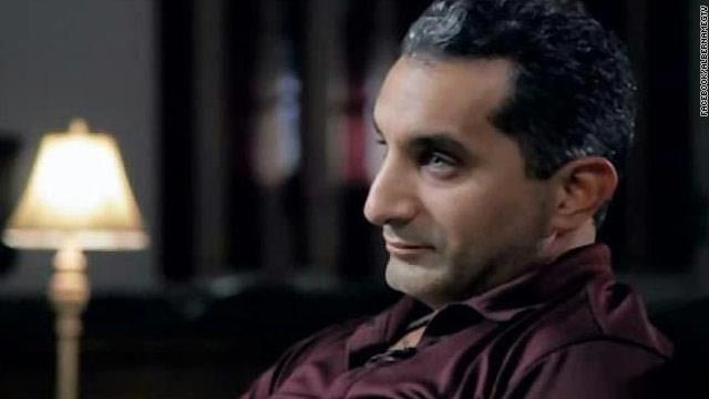 باسم يوسف ينفي تعرضه للطعن بشوارع القاهرة