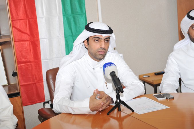 انور العازمي متحدثا خلال المؤتمر﻿