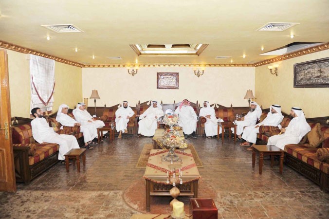 رواد ديوانية فهد الغيص هاني عبدالله