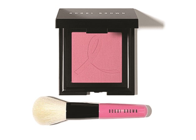 أدريانا ليما بسحرها الفريد وجمالها النادر