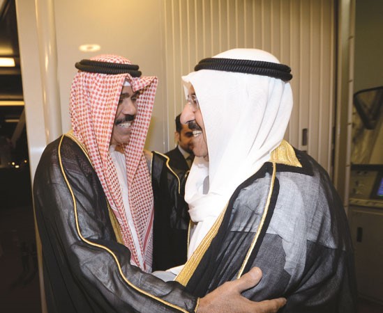 سمو ولي العهد الشيخ نواف الاحمد مرحبا بصاحب السمو الامير الشيخ صباح الاحمد﻿