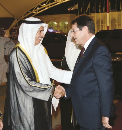 د يوسف الابراهيم في وداع الرئيس نيكوس اناستاسياديس﻿