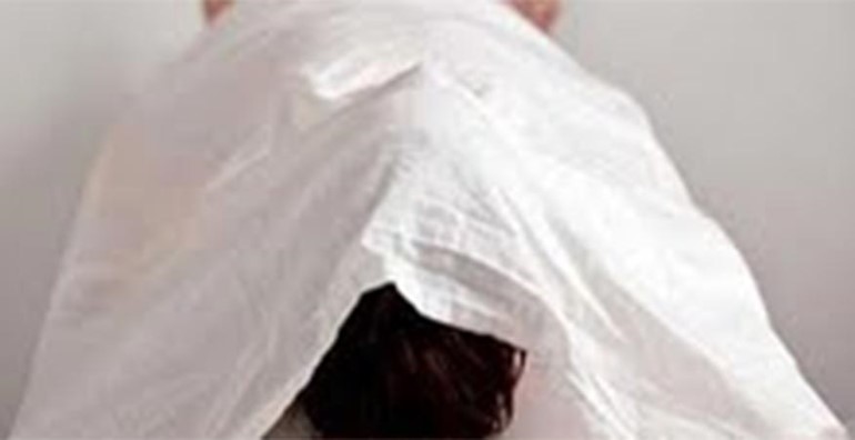 في دبي.. امرأة ترمي نفسها مع رضيعها من الطابق الـ 11 لشكها بخيانة زوجها!