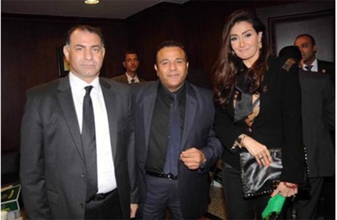 بالصور.. احتشام غادة عبد الرازق بأمر من زوجها!