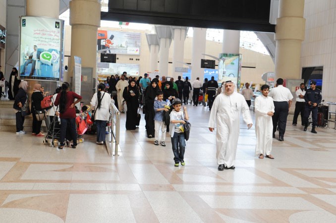 زحام في مطار الكويت بسبب المغادرين لقضاء العطلة﻿