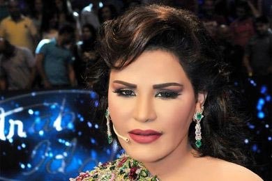 صورة: أحلام تدعي بسبب هدية وصلتها.. ما هي وممن ؟