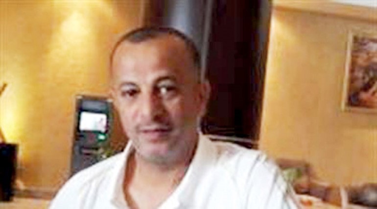 مدرب ازرق الشباب علي مهنا