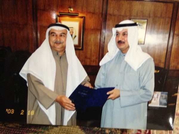 وزير التربية الاسبق دمساعد الهارون يكرم محمد الخضر 
