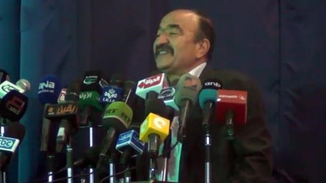 بالفيديو ...وزير مصري يهاجم أميركا ويقول لـ(أوباما ) : أنت ومعونتك على الجزمة !! 