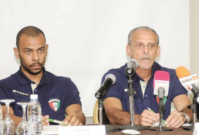 مدرب الازرق فييرا في المؤتمر الصحافي	طلال سلمان﻿
