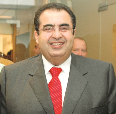 السفير عادل العيار﻿