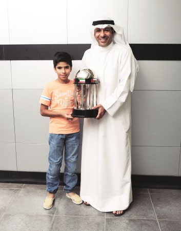 الحمادي وولده احمد