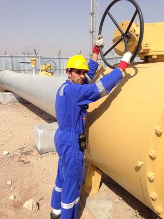 عمل دؤوب ومستمر في نفط الكويت ﻿