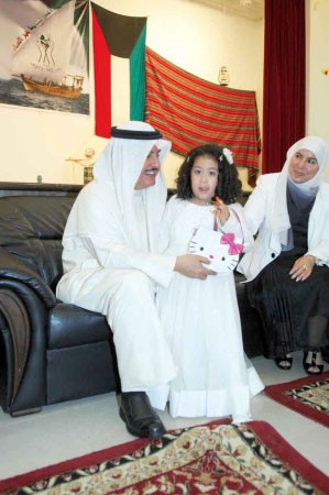لفتة ابوية من المطيري لطفلة﻿