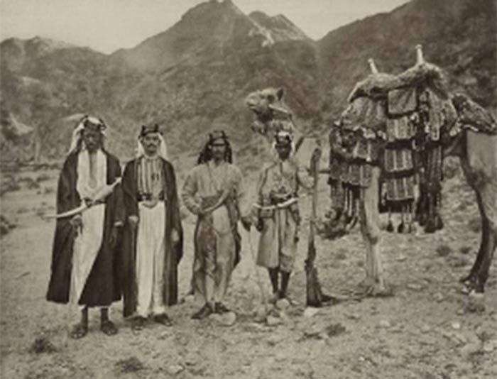 مجلة فورين بوليسي تنشر صوراً قديمة ونادرة عن «مكة المكرمة» التقطت بين أعوام 1800 و1900