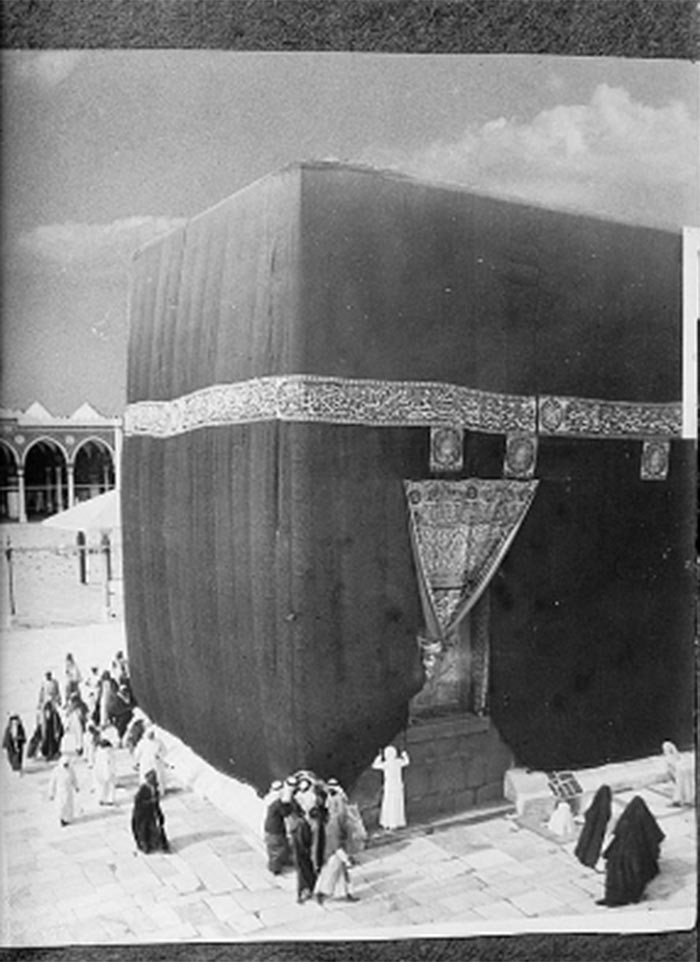 مجلة فورين بوليسي تنشر صوراً قديمة ونادرة عن «مكة المكرمة» التقطت بين أعوام 1800 و1900