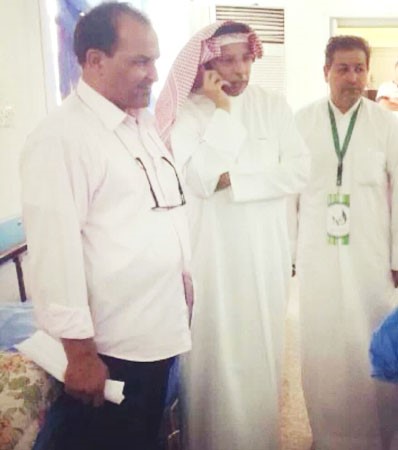 القنصل سالم الشنفة خلال اجراء اتصالاته مع المسؤولين في الكويت﻿