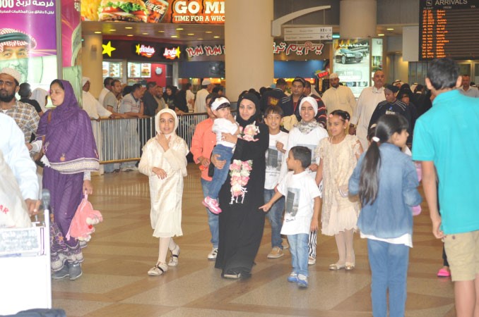 مشاركة من الاطفال في استقبال الحجاج﻿