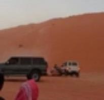 بالفيديو.. "اصطدام جيب بسائق دراجة" يُنهي استعراضاً قبل بدايته في القصيم